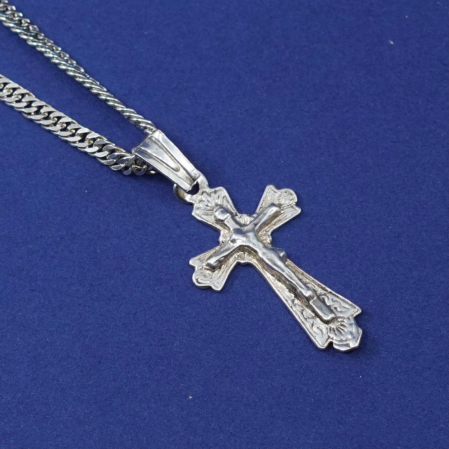 24”, 3mm, Sterling silver necklace, 925 curb chain cross pendant relief Jesus