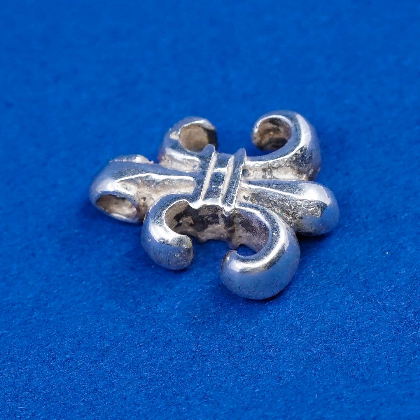 Vintage sterling silver handmade pendant, 925 fleur de lis symbol pendant