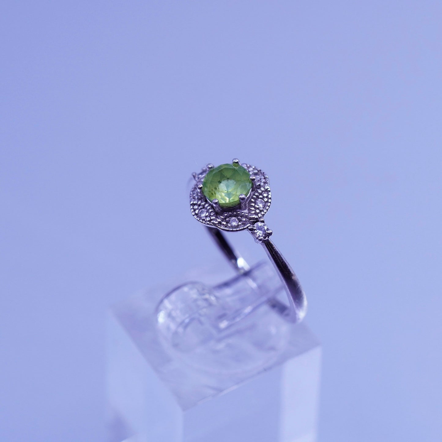 Size 9.25, vintage Sterling 925 silver handmade ring with peridot and diamond