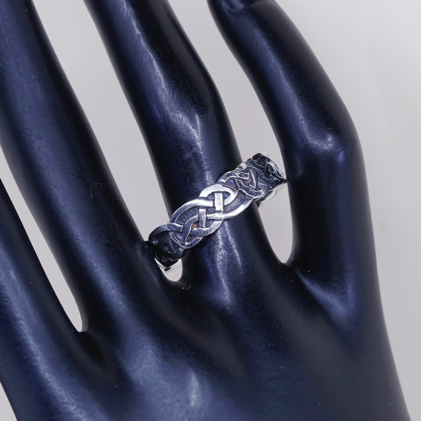 Size 12.25, vtg A8 Sterling 925 silver handmade ring band with woven texture