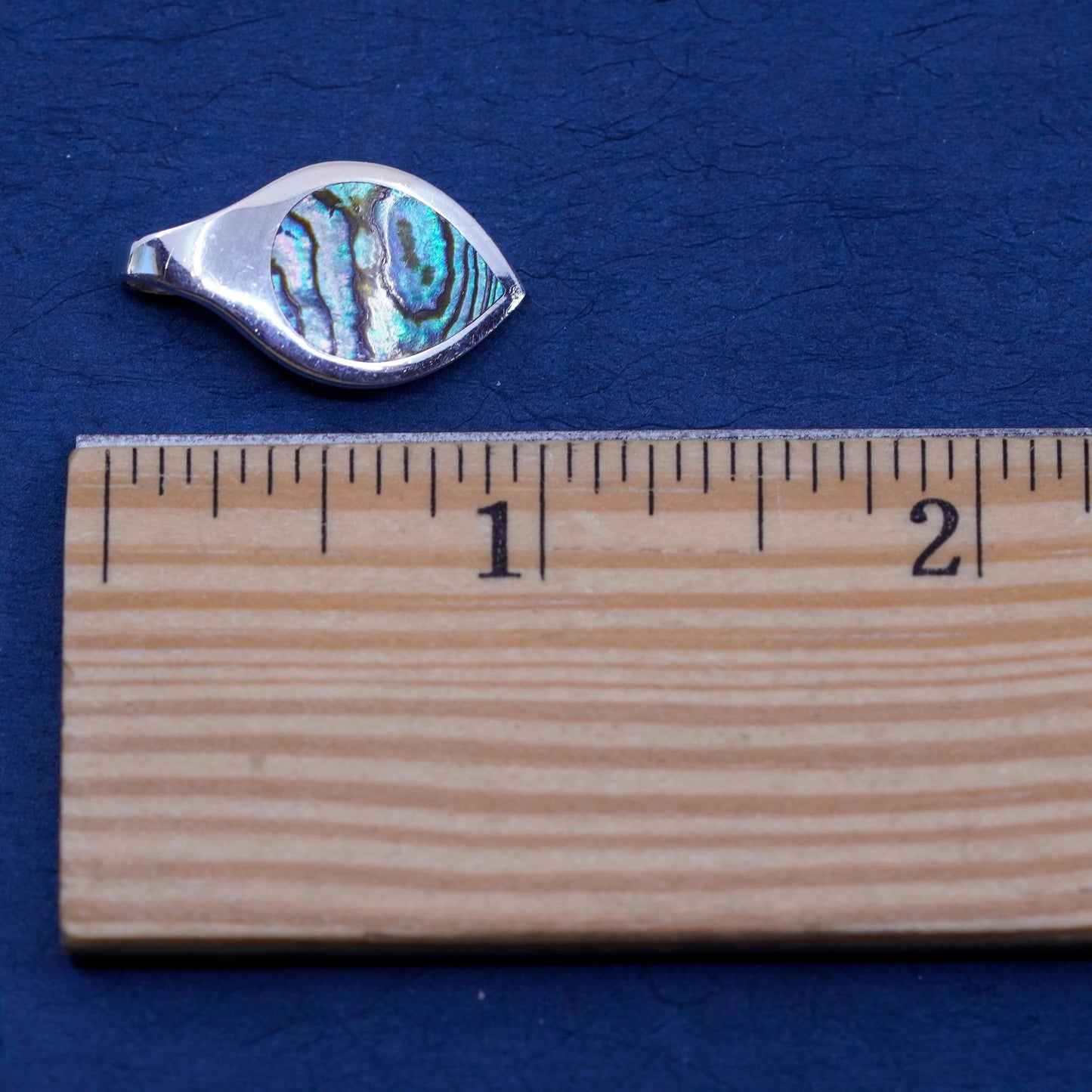 Vintage Sterling 925 silver handmade pendant with abalone