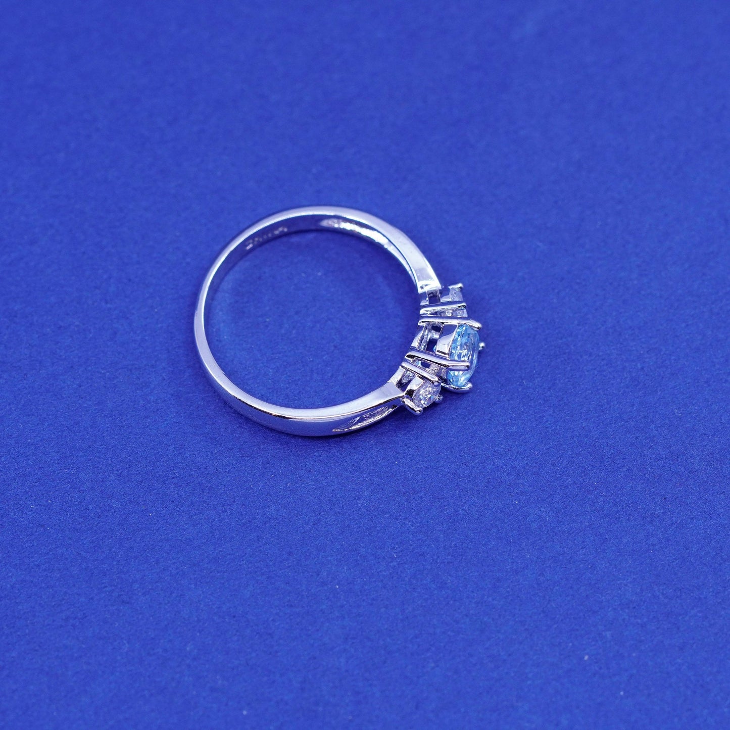 Size 8, vintage sterling 925 silver handmade ring with blue topaz