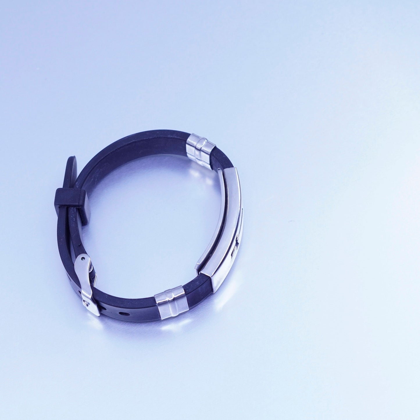 Size adjustable, vintage silver tone stainless steel cross black rubber band
