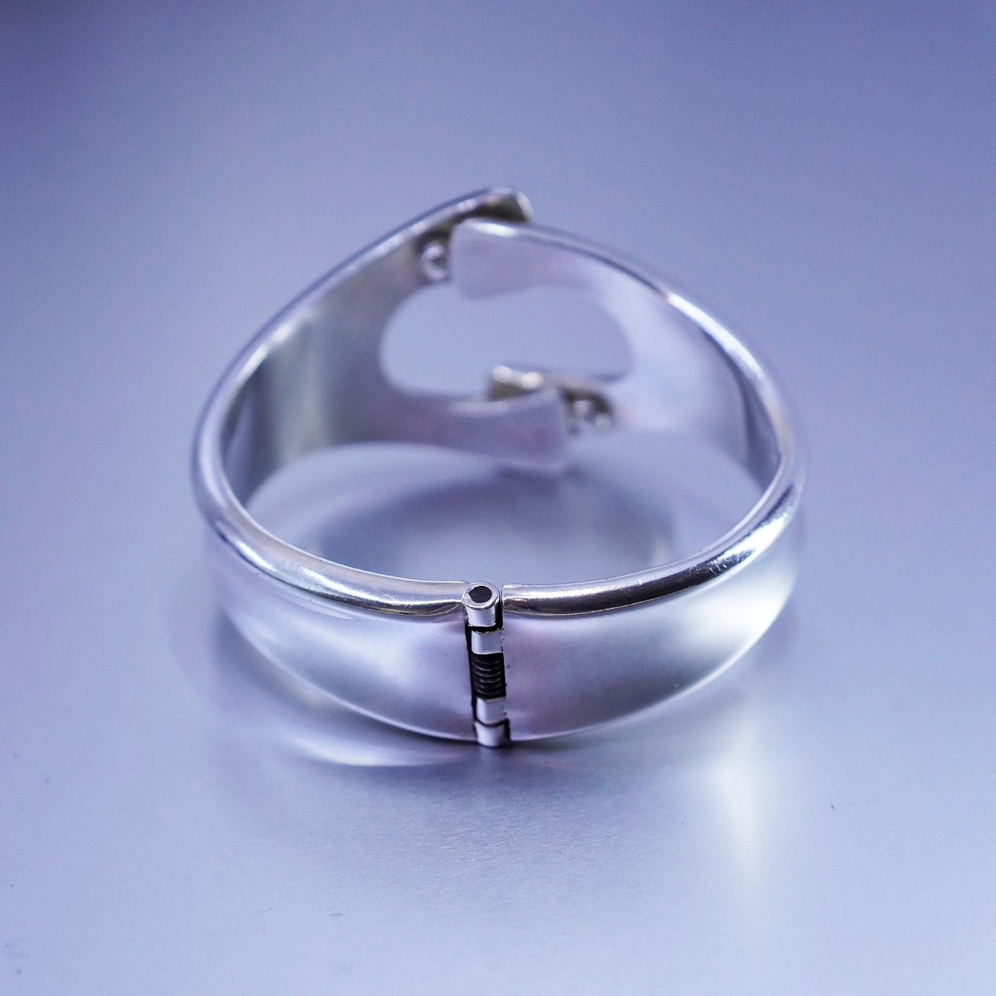 6.5”, Vintage Sterling 925 silver handmade bracelet, bold bangle w/ spring open