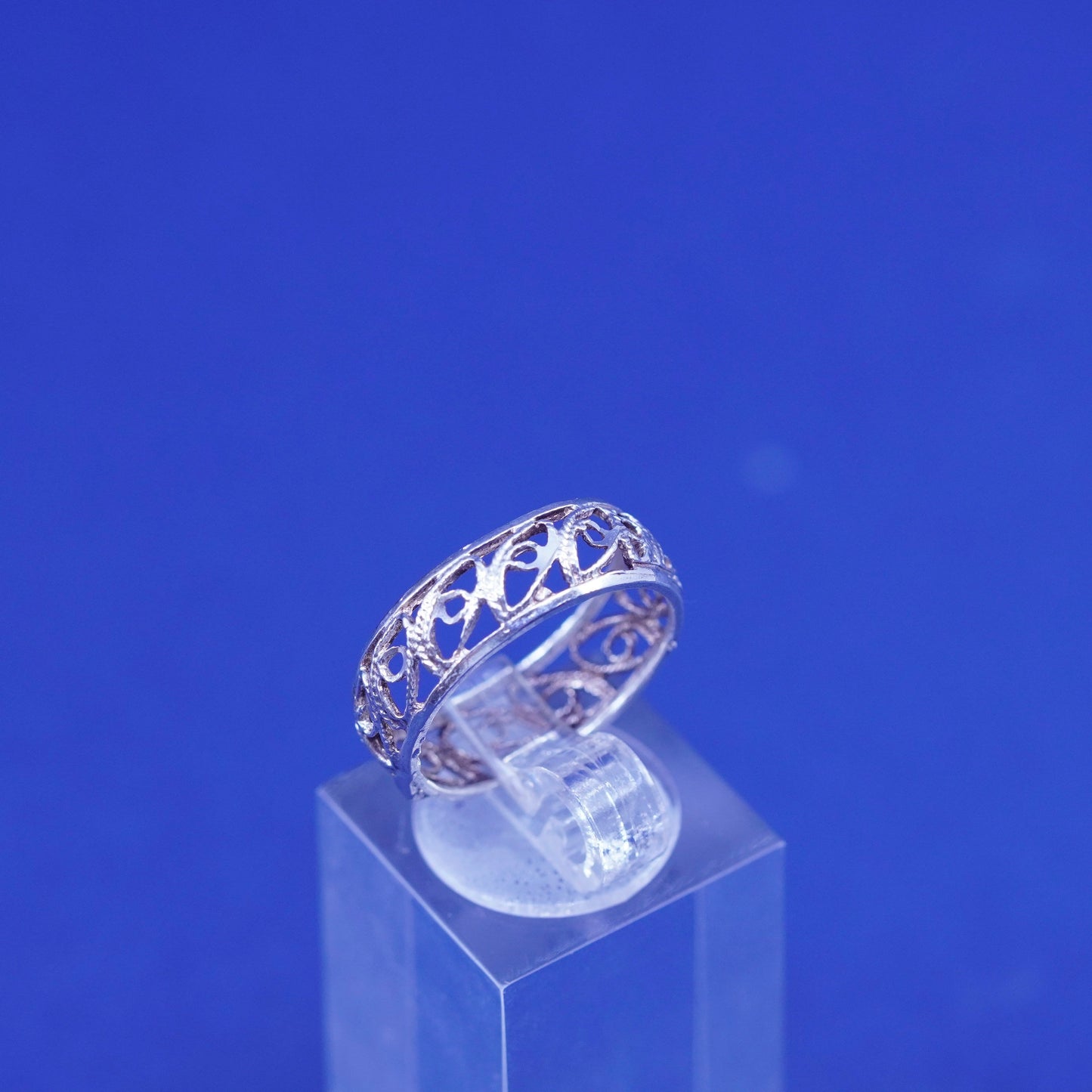 Size 6.5, vintage sterling silver handmade ring, 925 entwined leaves band