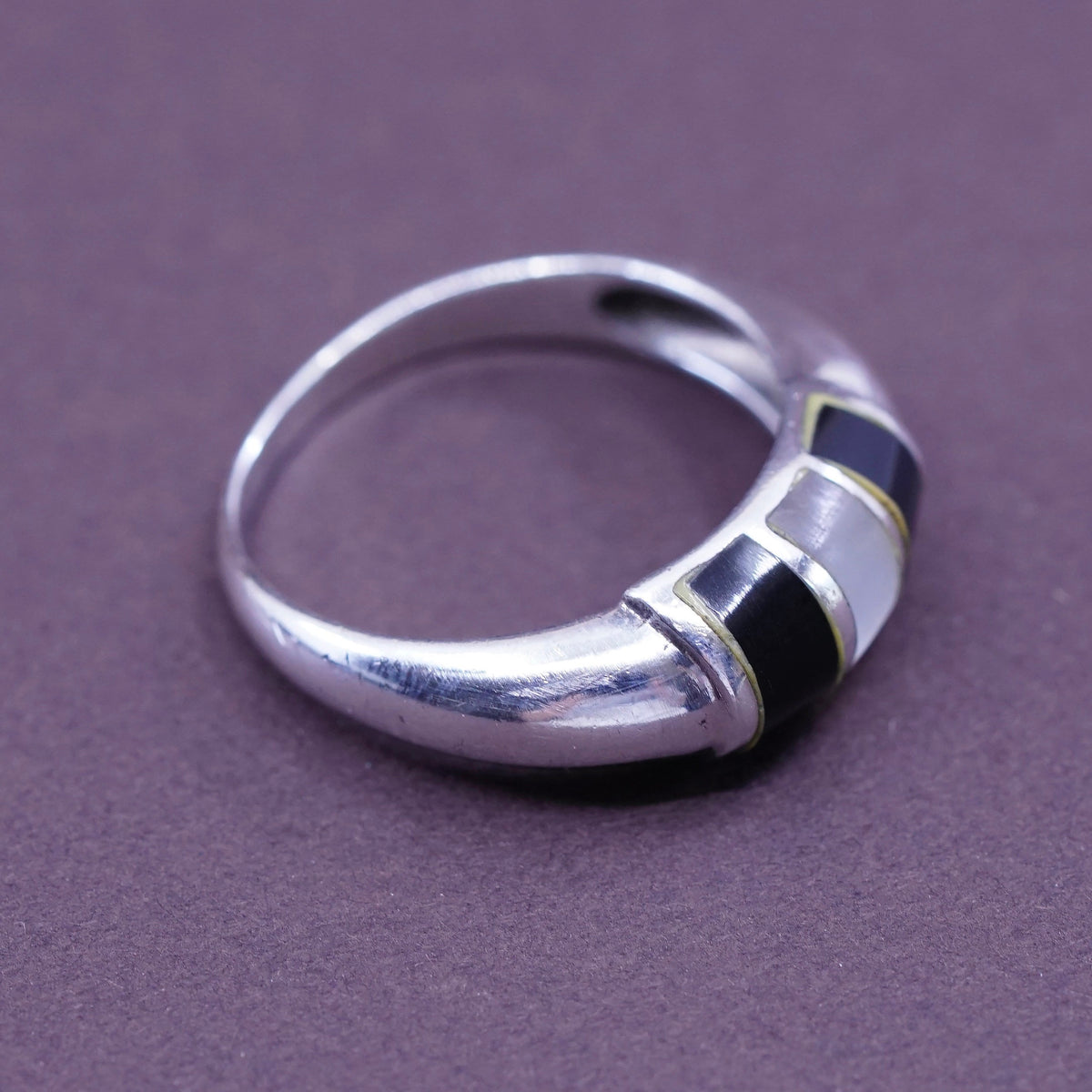 sz 7, vtg Sterling 926 silver handmade ring band w/ obsidian N mother of pearl