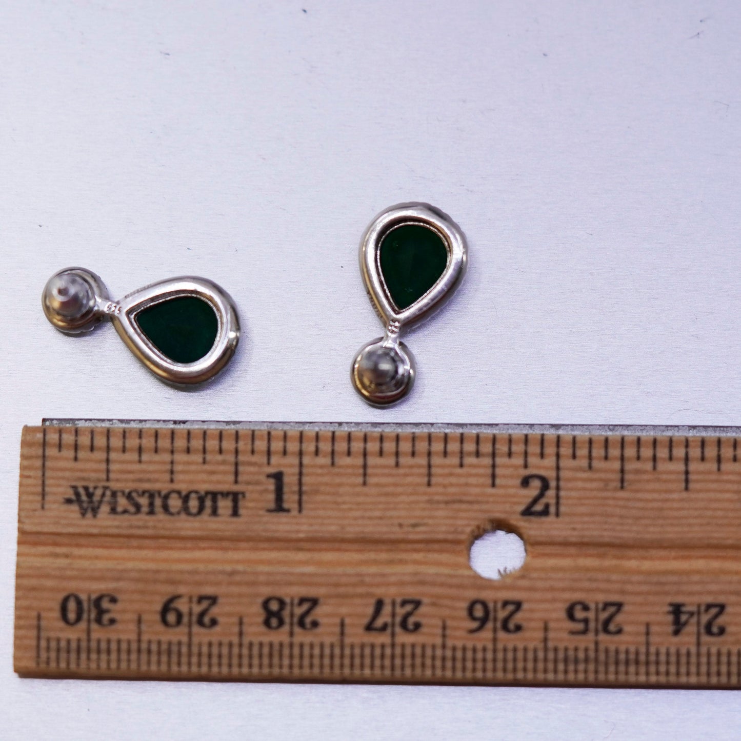 Vintage Sterling 925 silver handmade earrings, studs with teardrop emerald