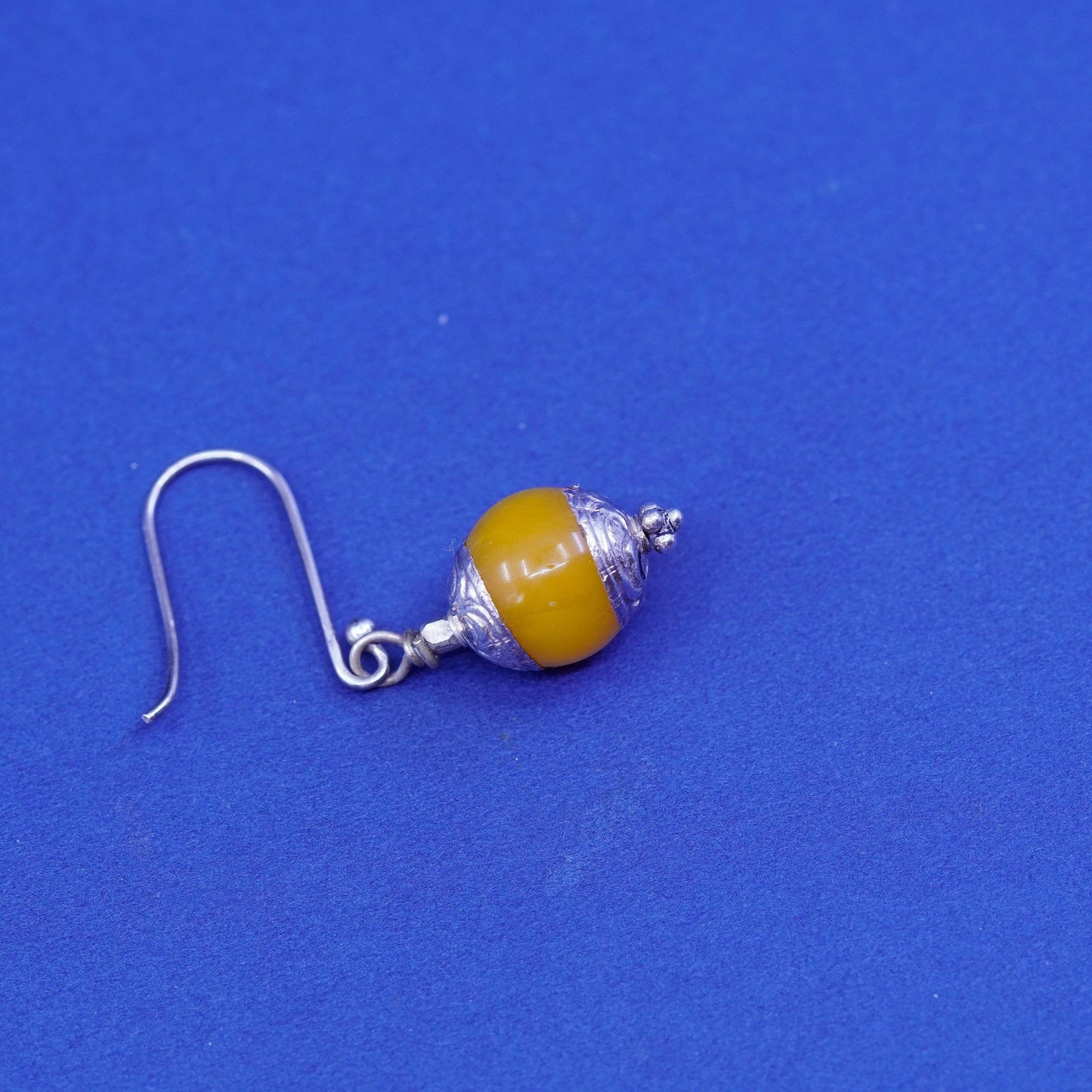 Vintage (500100) sterling silver handmade earrings, solid 925 silver with amber