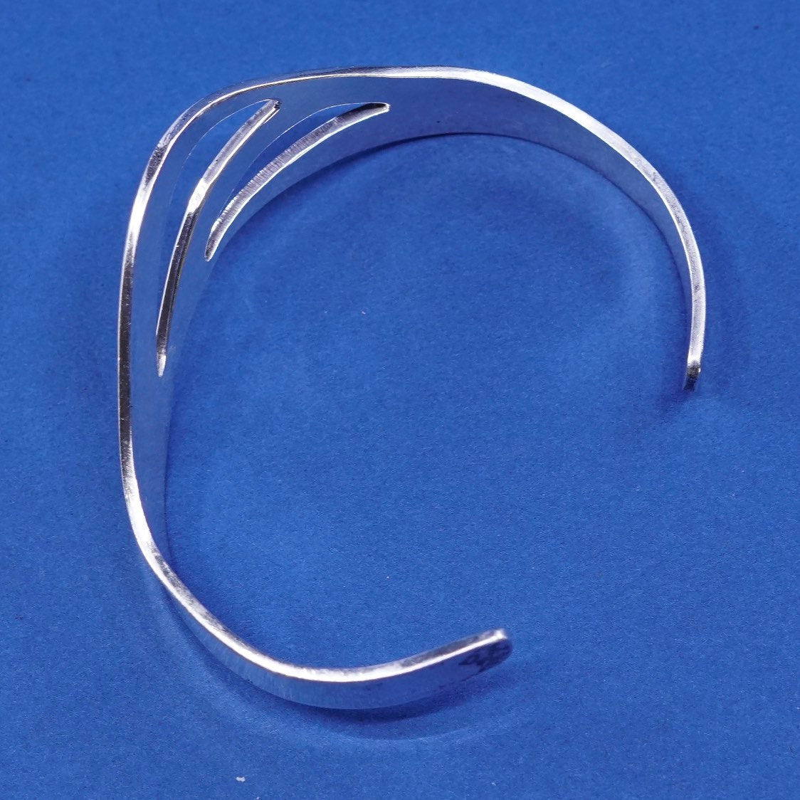 6.75", vtg Sterling silver handmade wavy bracelet, mexico modern 950 cuff