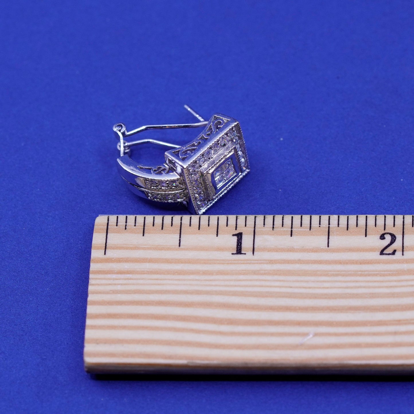 Vintage Sterling silver earrings, 925 circle with cluster cz