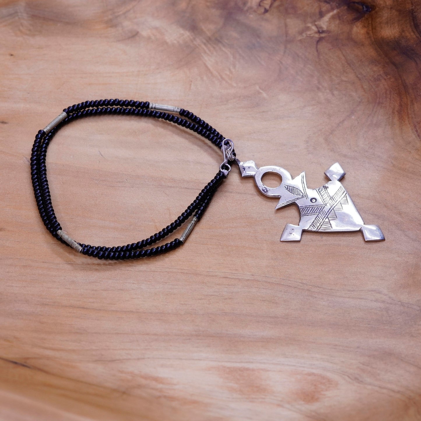 16”, Native American black bead necklace Sterling 925 silver arrow pendant