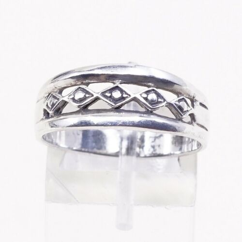 Size 8, Vtg Sterling Silver Handmade Ring, 925 Silver Band W/ Filigree Detail