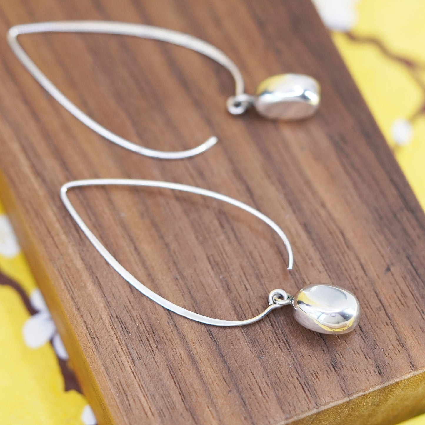 Silpada Sterling 925 silver W2032 Oval Drop Dangle Threader Earrings Bean