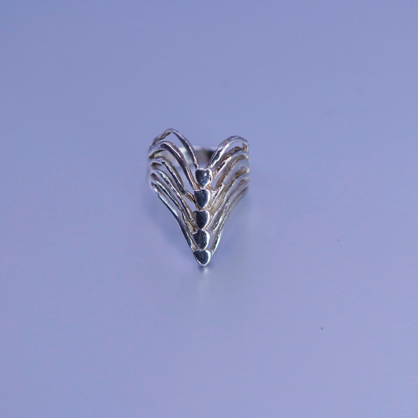 Size 4.5, vintage Sterling 925 silver ring, V shaped band