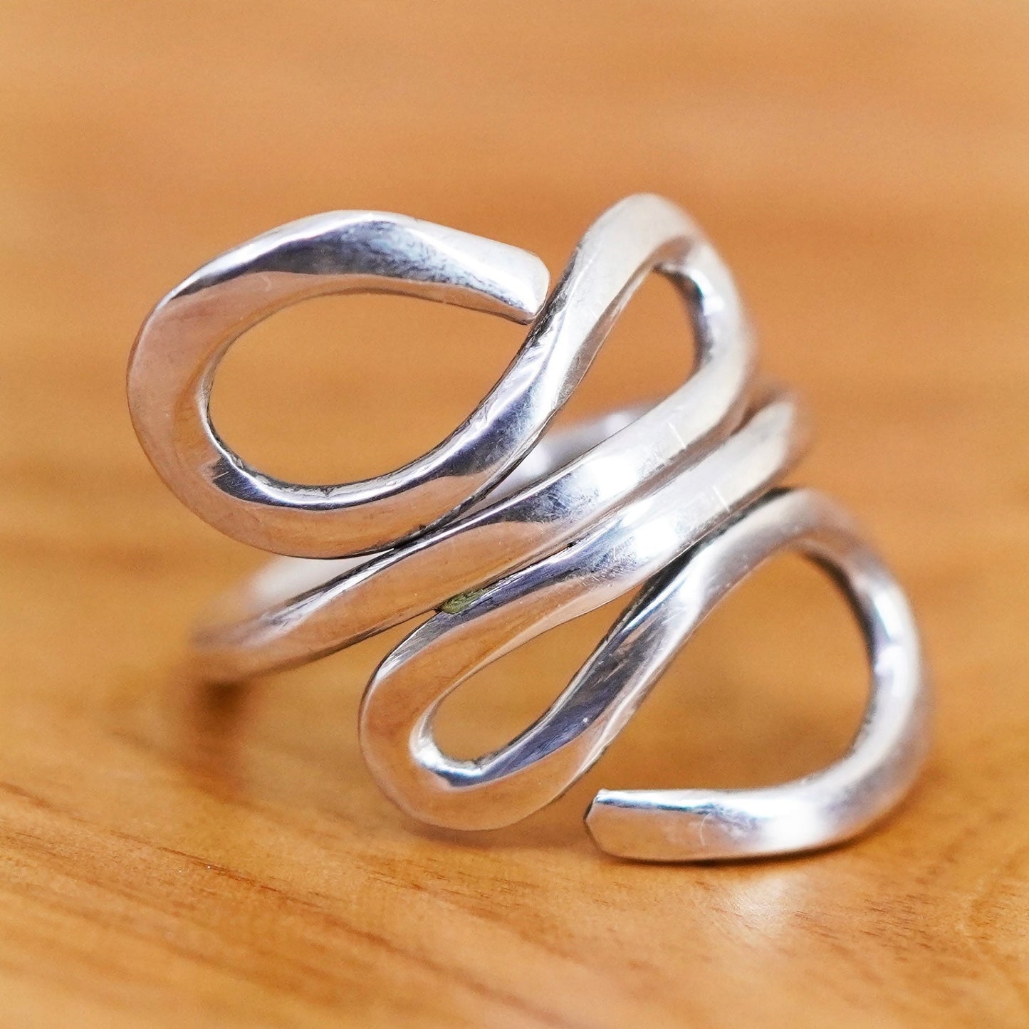 Size 6, vintage Sterling silver handmade ring, southwestern 925 swirl band