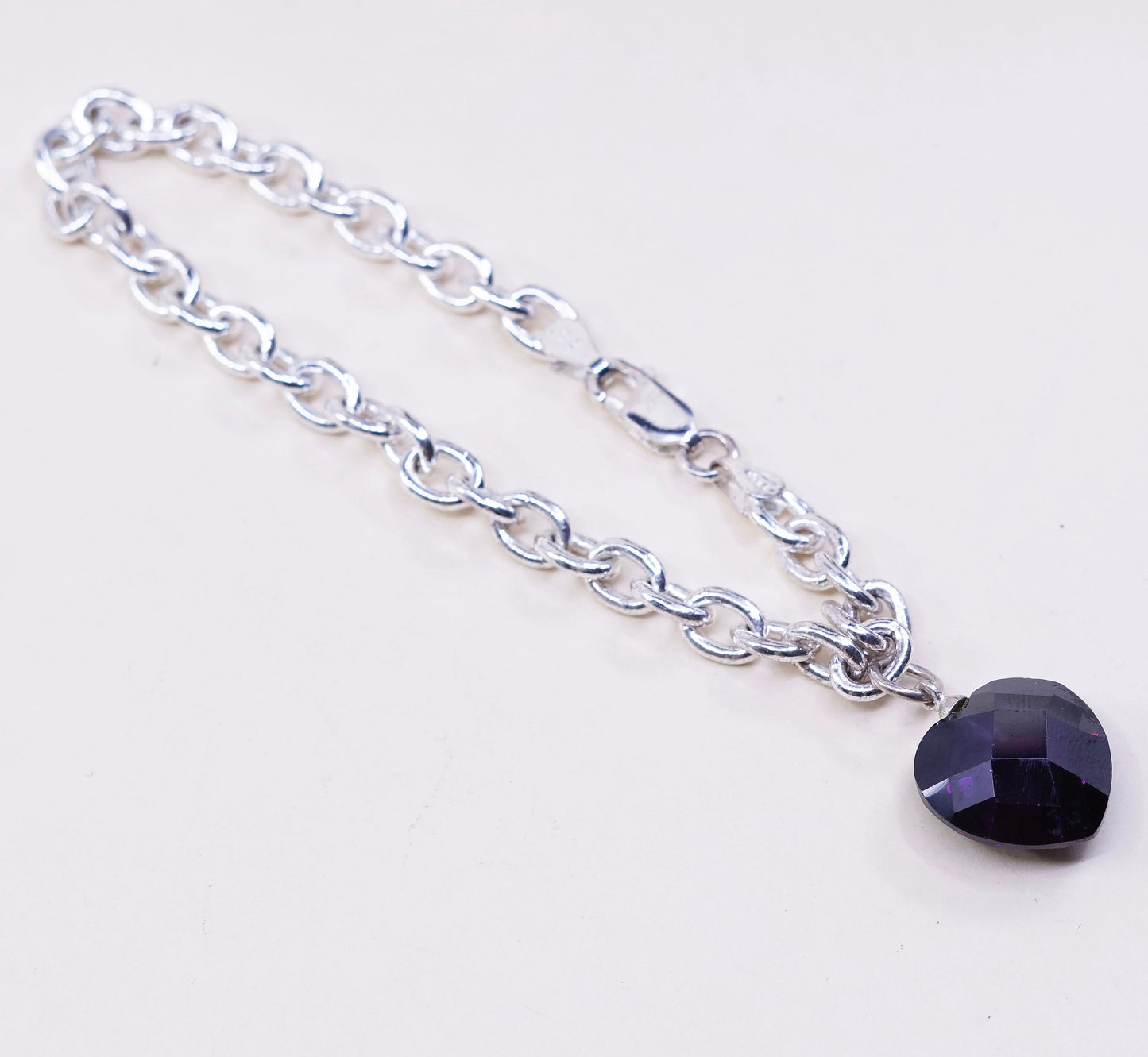 7.25”, vtg sterling silver bracelet, bold circle chain with crystal heart charm