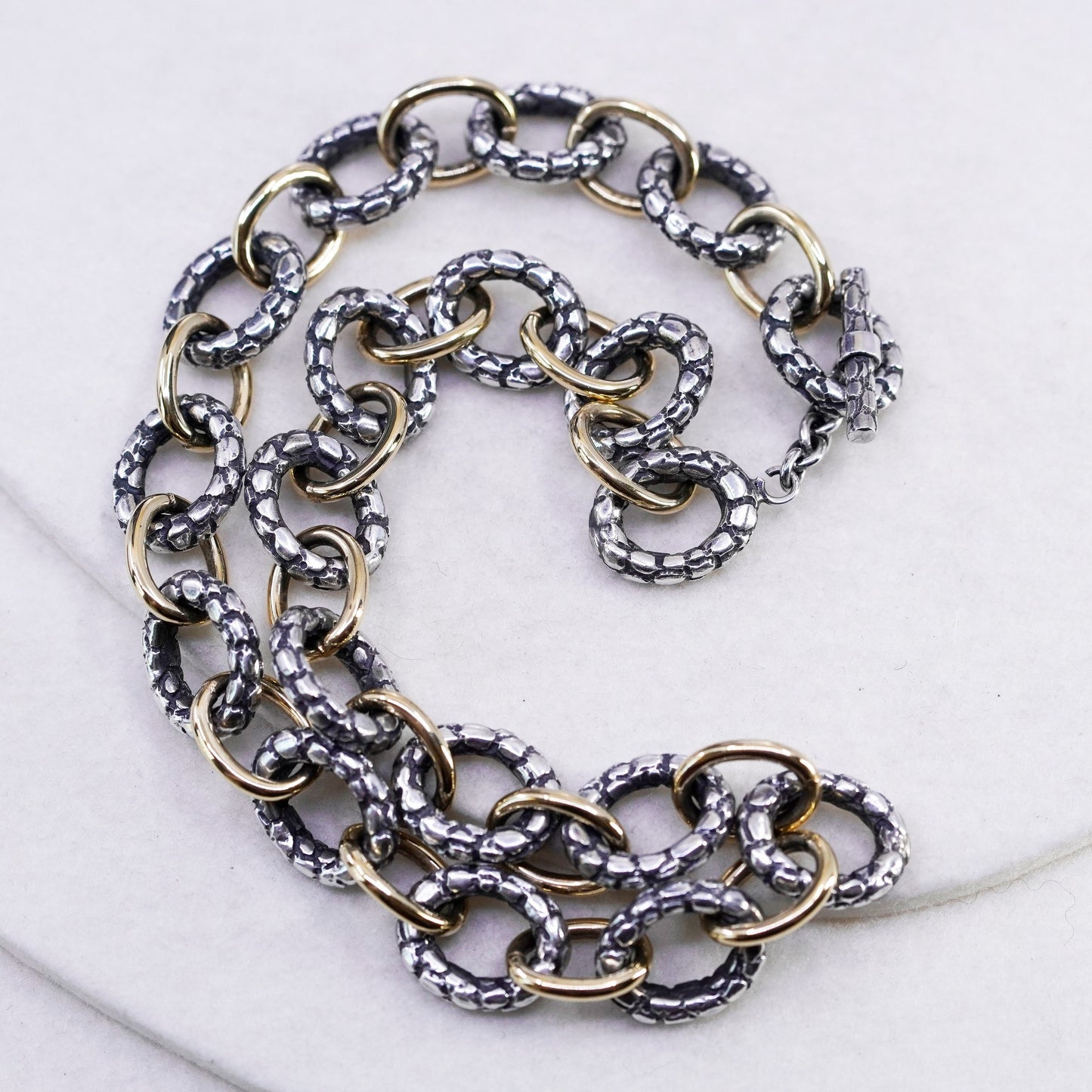 18”, RARE Sterling 925 silver pebble textured oval necklace 750 18K yellow gold