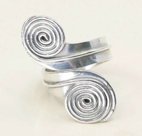 Size 6.5, Vtg Sterling Silver Handmade Ring, Mexico 925 Band W/ Filigree Whirl
