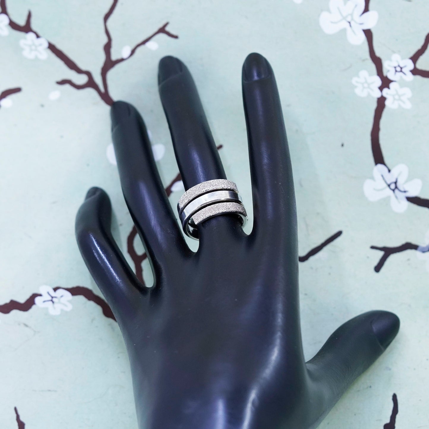 Size 6.5, vintage Italian sterling silver handmade ring, 925 glitter wrap band