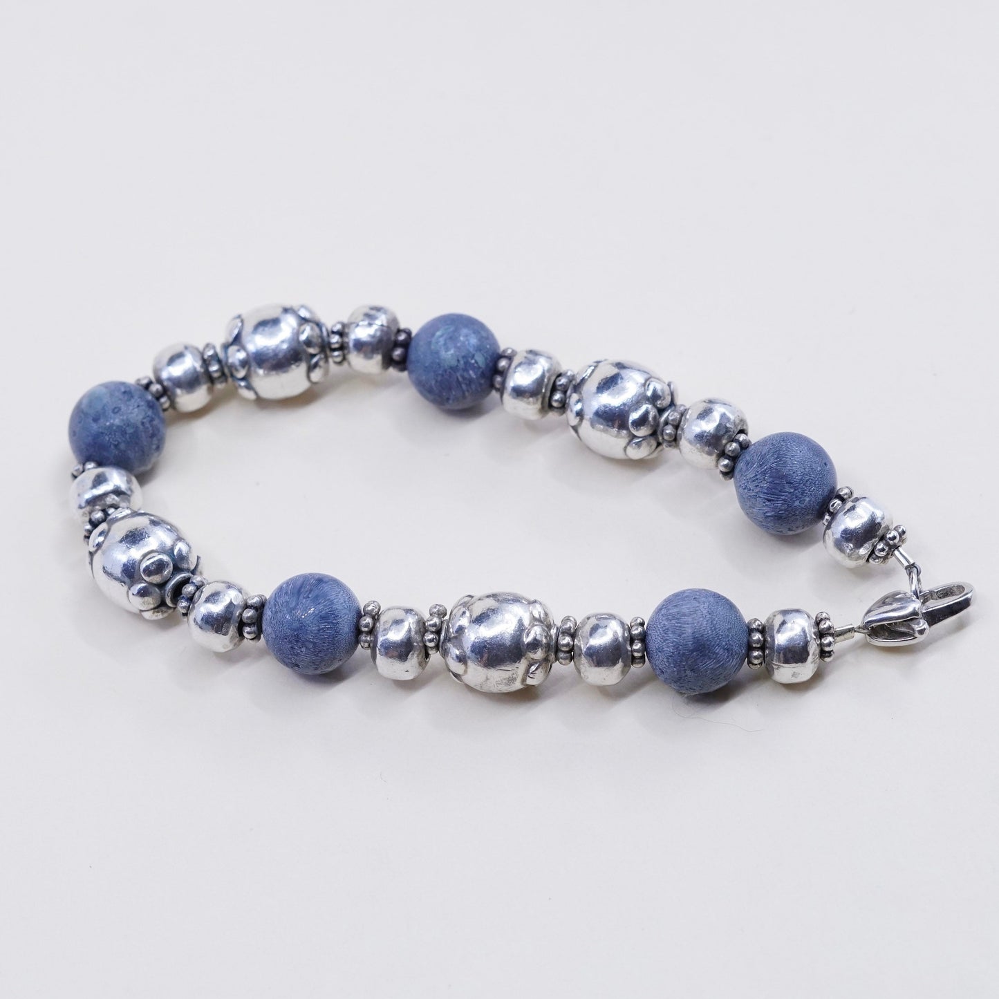 7”, Vintage handmade sterling 925 silver bracelet with sodalite beads