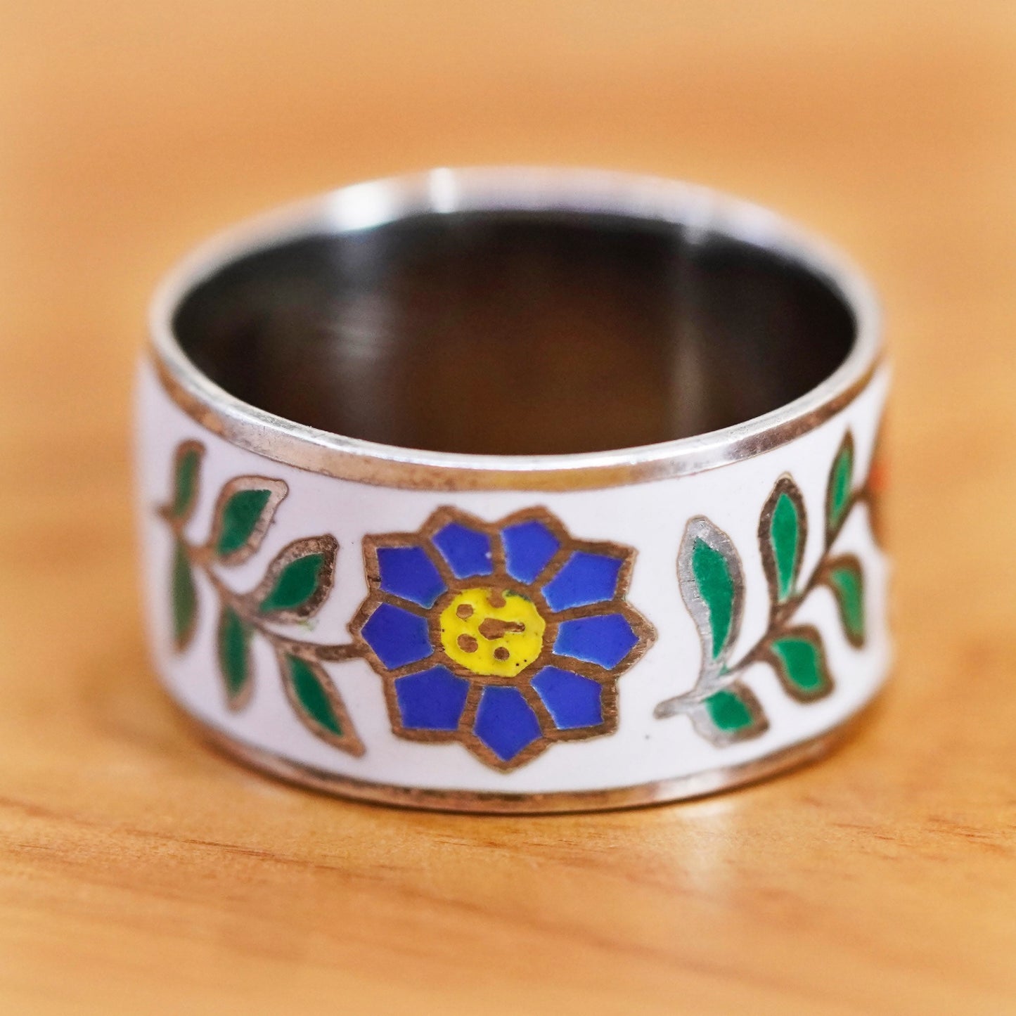 Size 7, Vintage Sterling silver handmade ring, 925 band with enamel flower