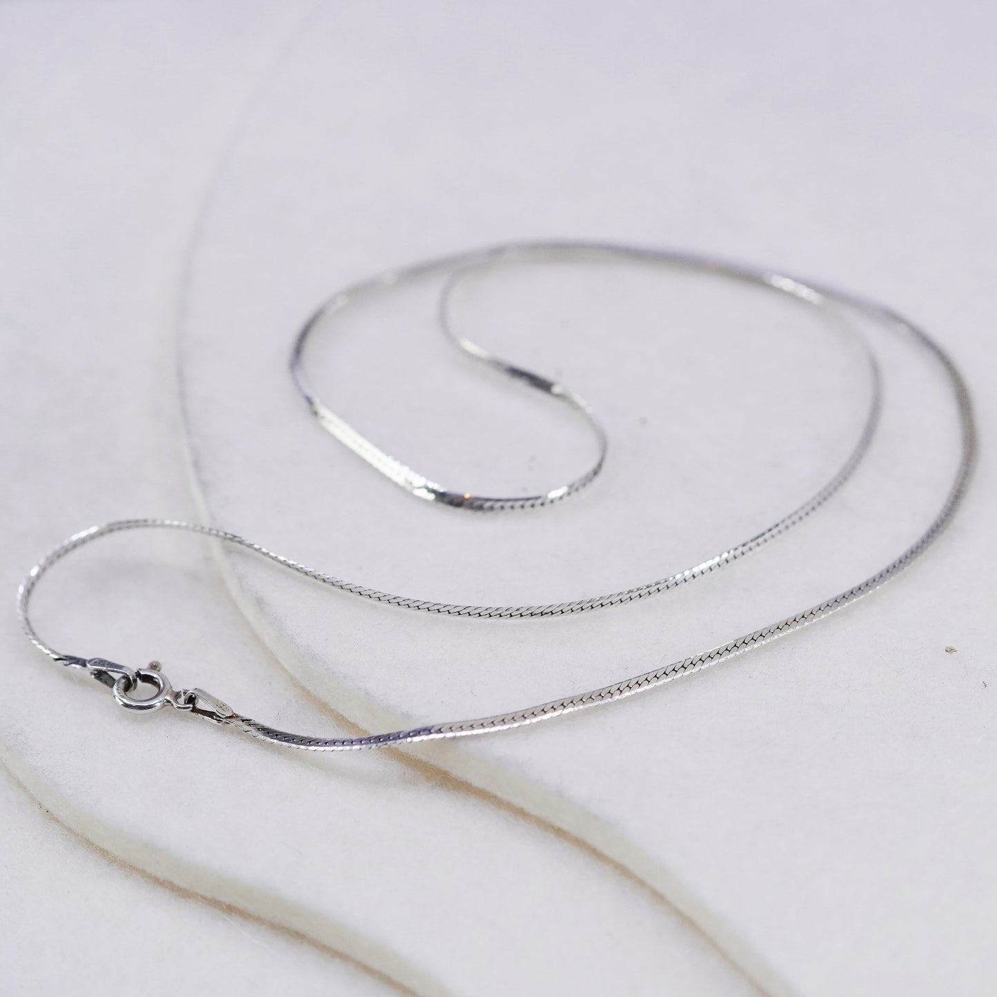 18” 2mm, vintage Italy Sterling 925 silver herringbone chain necklace