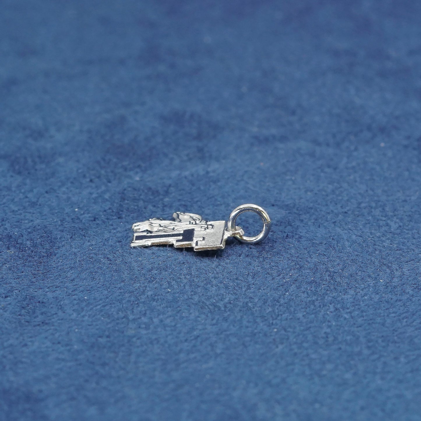 vtg sterling silver handmade pendant, 925 initial charm, letter "TT"