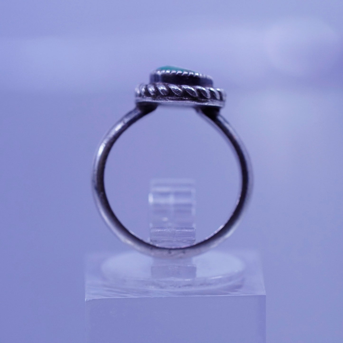 Size 3, Native American navajo Sterling 925 silver handmade ring with turquoise