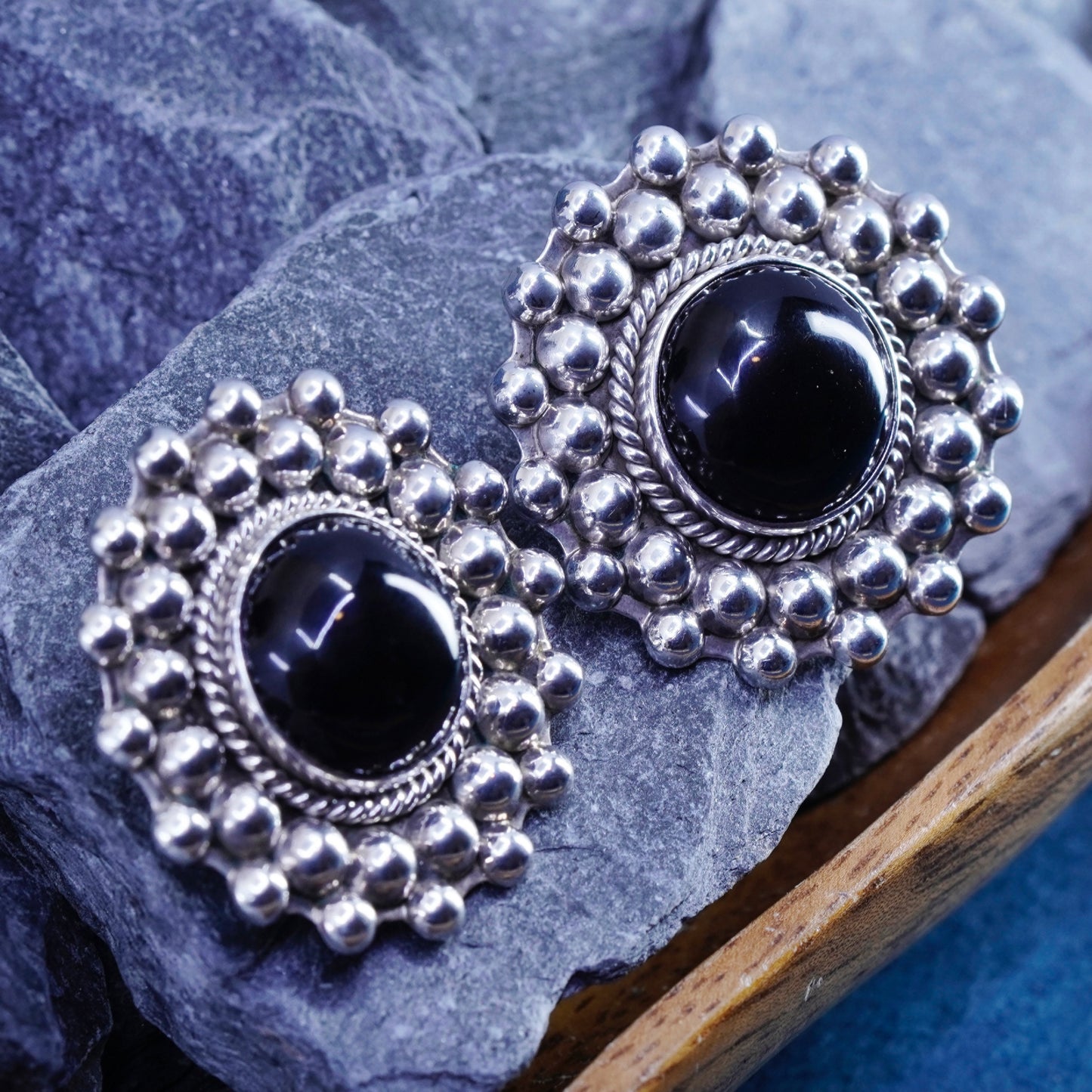 Vintage Mexico sterling 925 silver handmade clip on earrings round onyx beads