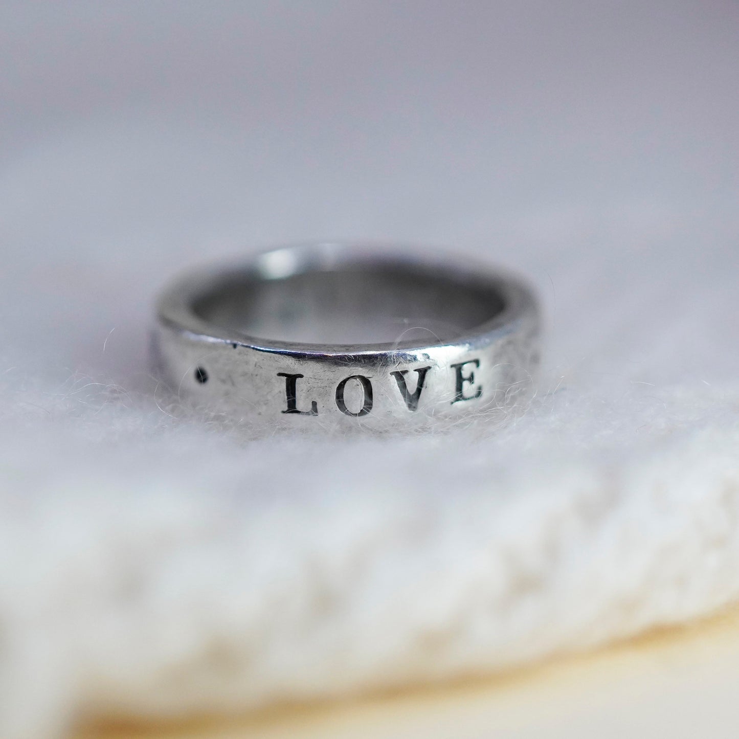 Size 5.75, VTG sterling silver ring, 925 quote band engraved “true love waits”