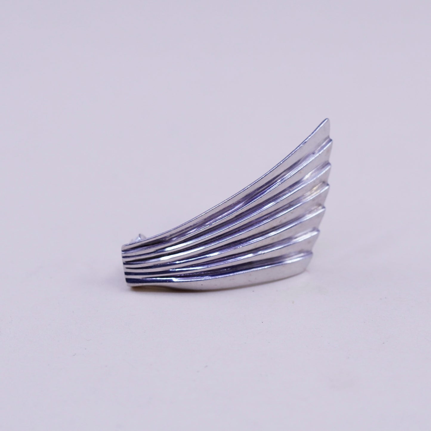 Vintage Ribbed Sterling silver Earrings, 925 wings studs