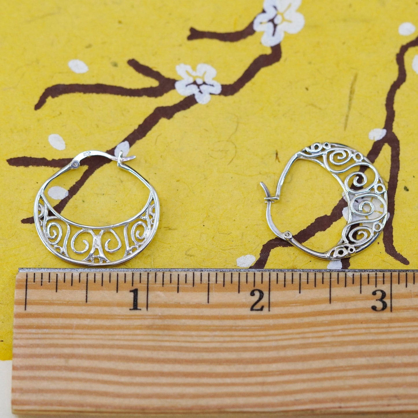 1”, vintage Sterling silver filigree hoop earrings, 925 huggie