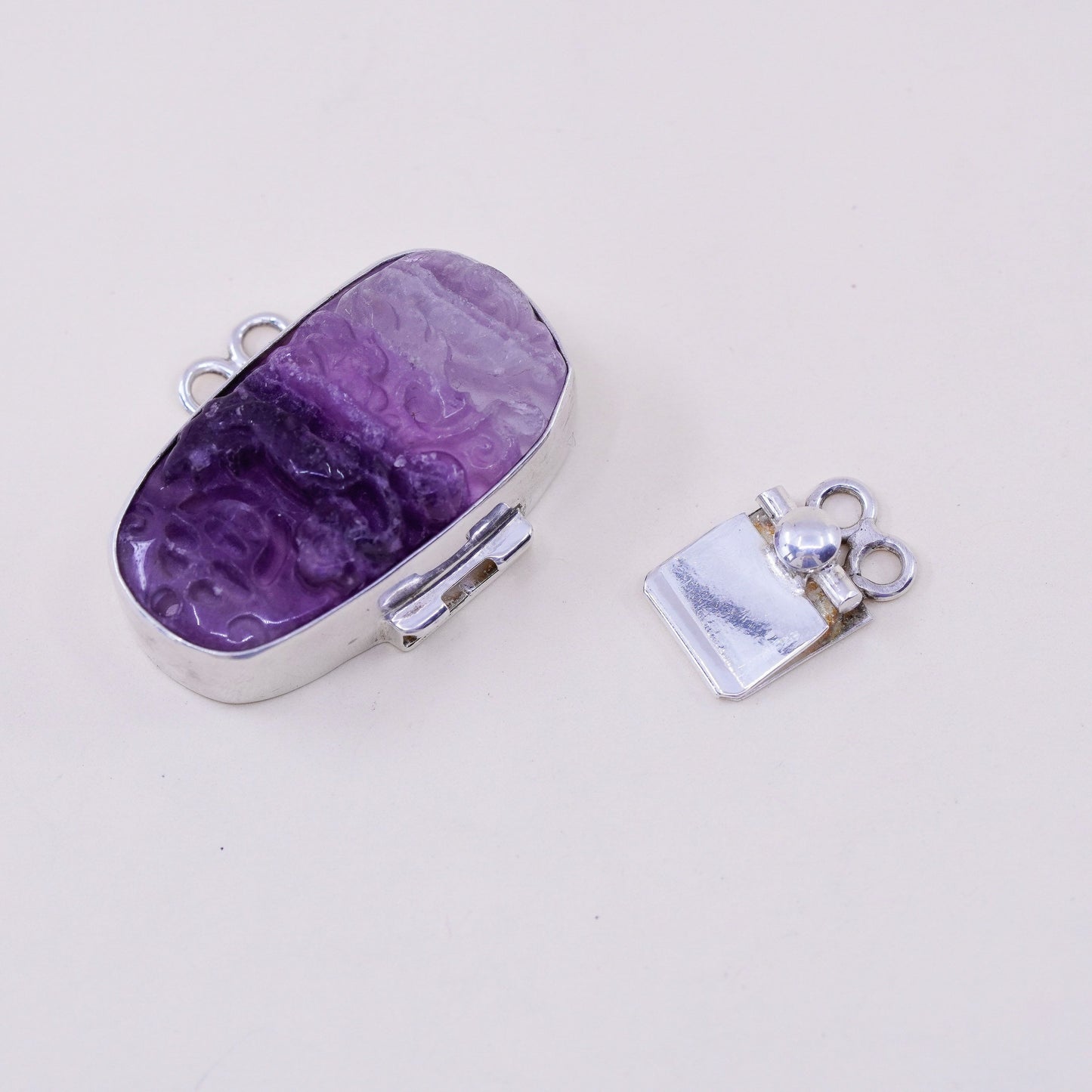 vintage 925 Sterling 925 silver handmade bracelet closure with carved fluorite