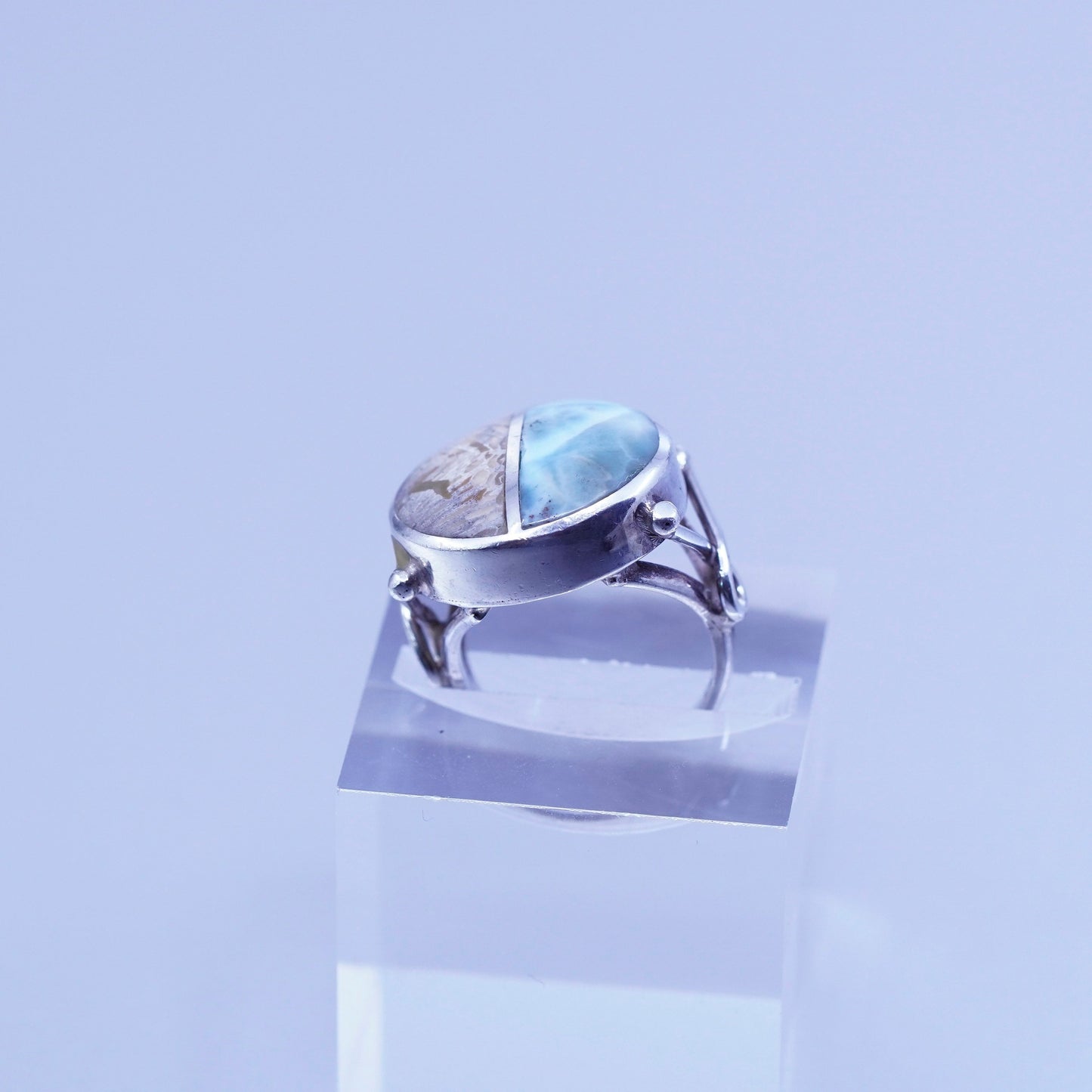 Size 6.5, vintage Sterling 925 silver handmade ring with Larimar and agate