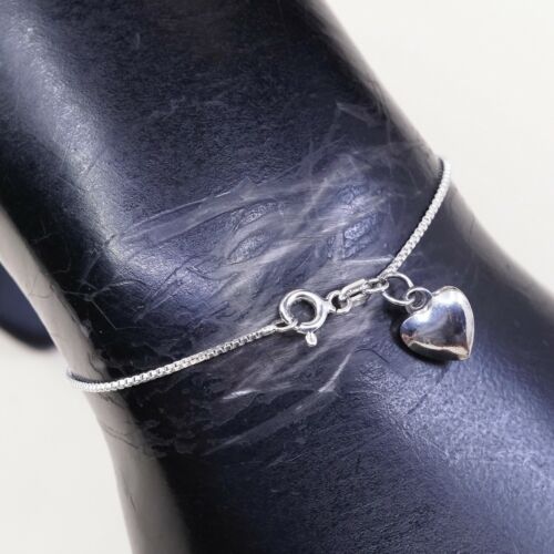 8.75”, 1mm, Vtg Sterling Silver bracelet, 925 Italy Box chain W/ Heart Charm