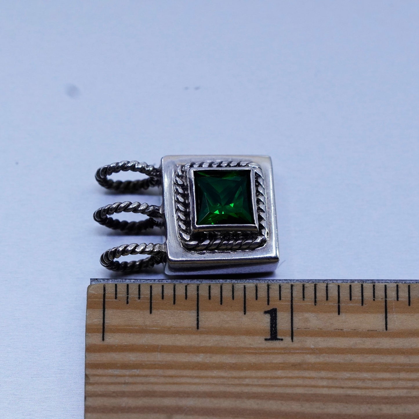 antique sterling 925 silver handmade cable pendant with square peridot