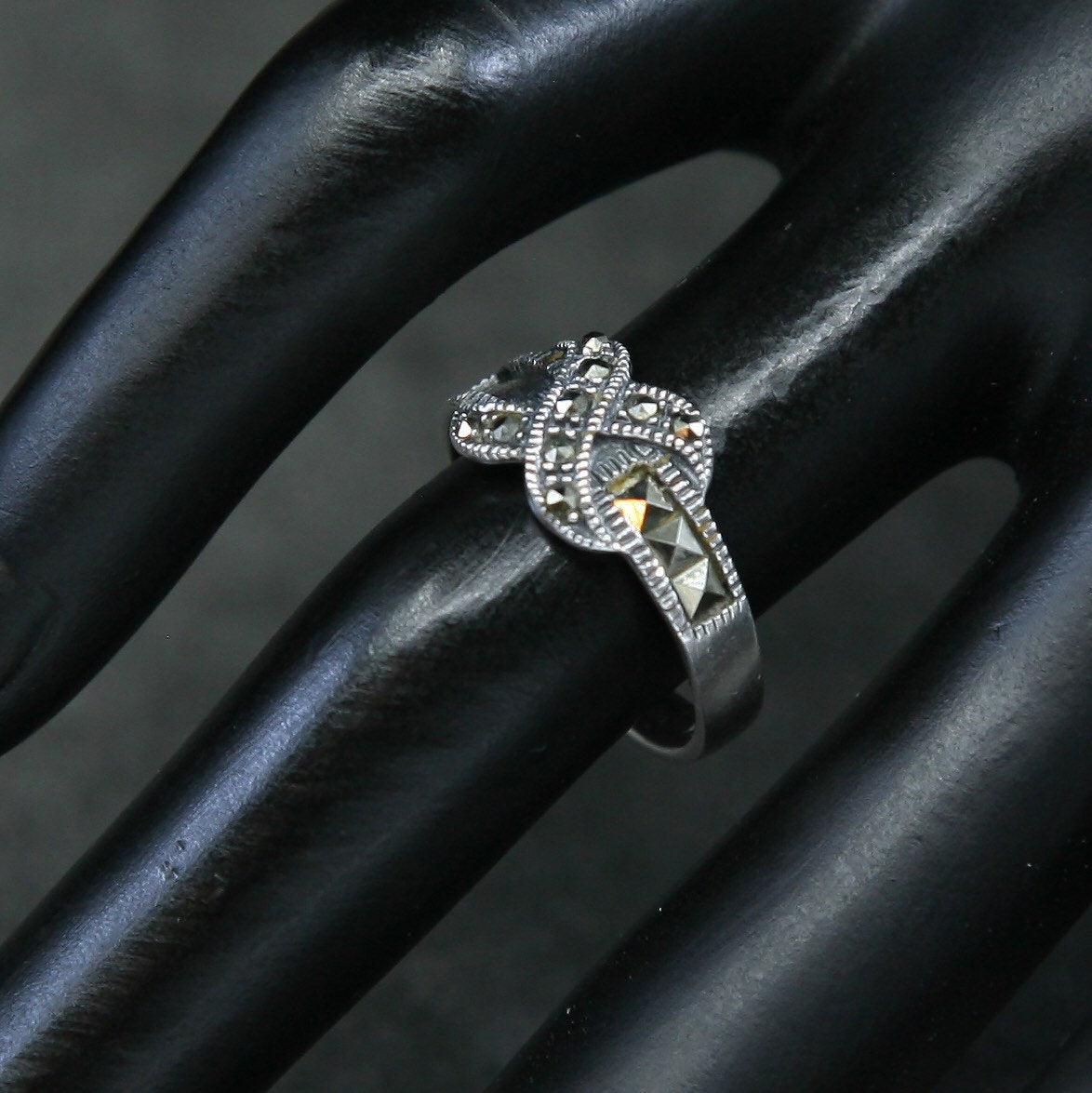 sz 7, vtg Sterling silver ring w/ square marcasite, 925 ring