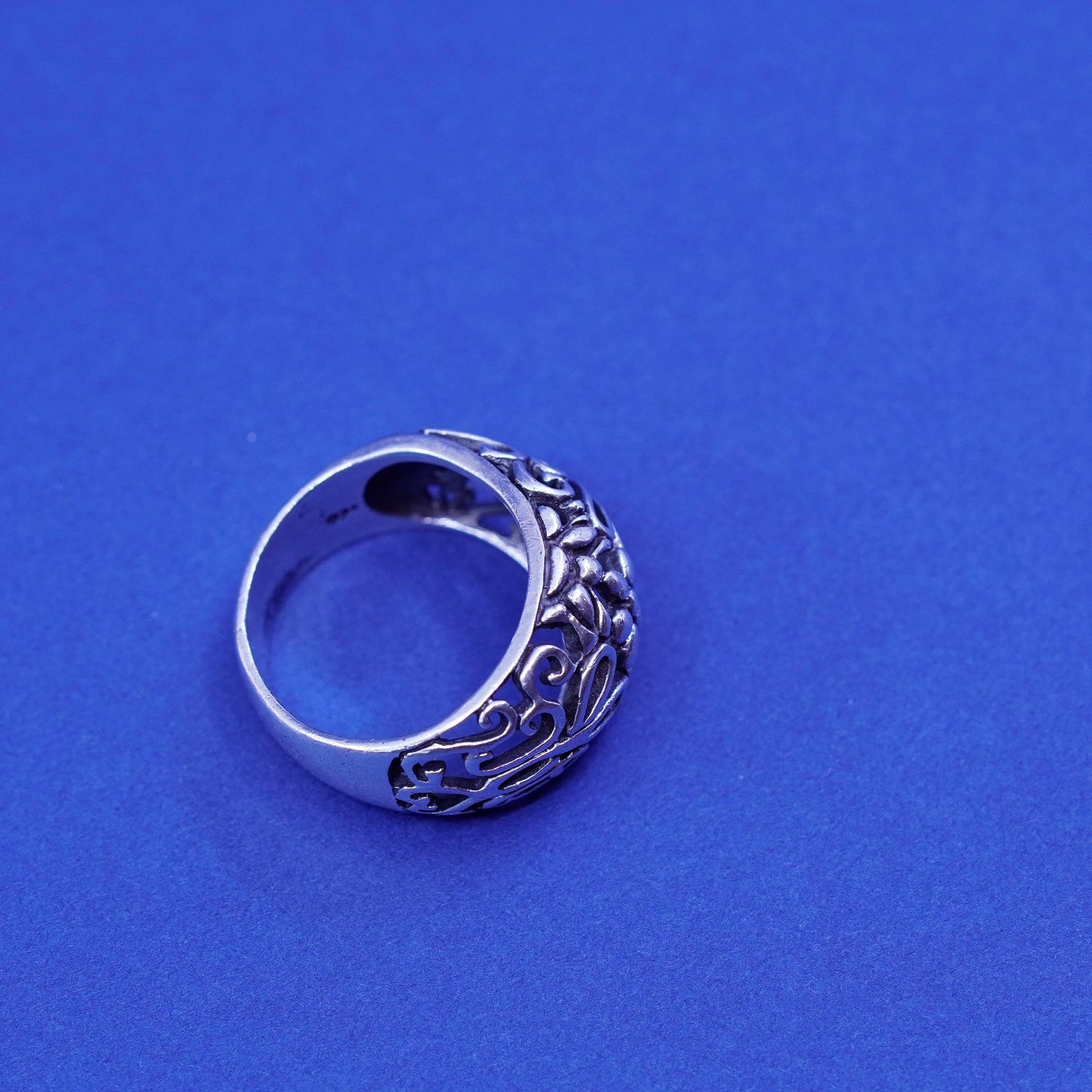 Size 8, vintage sterling silver handmade ring, 925 filigree flower band