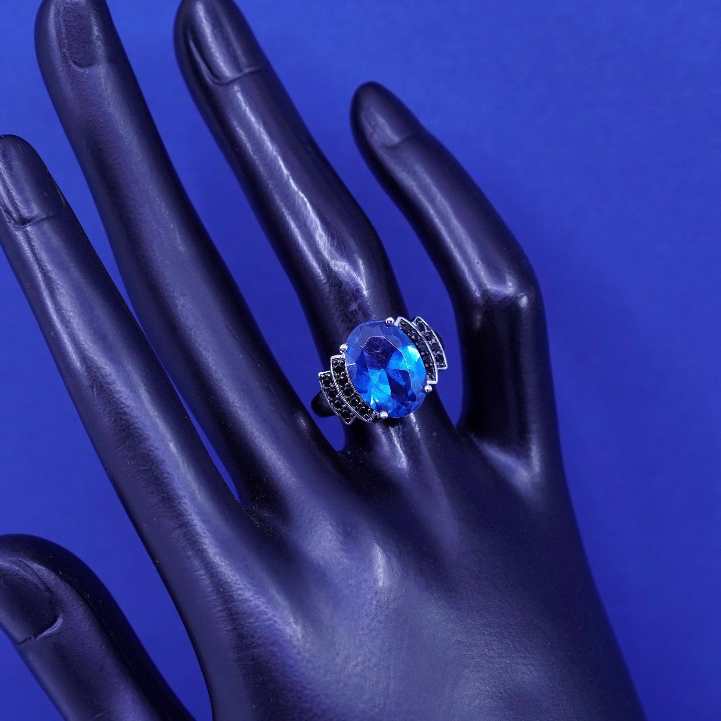 Size 6, vintage Sterling 925 silver handmade ring with topaz and sapphire