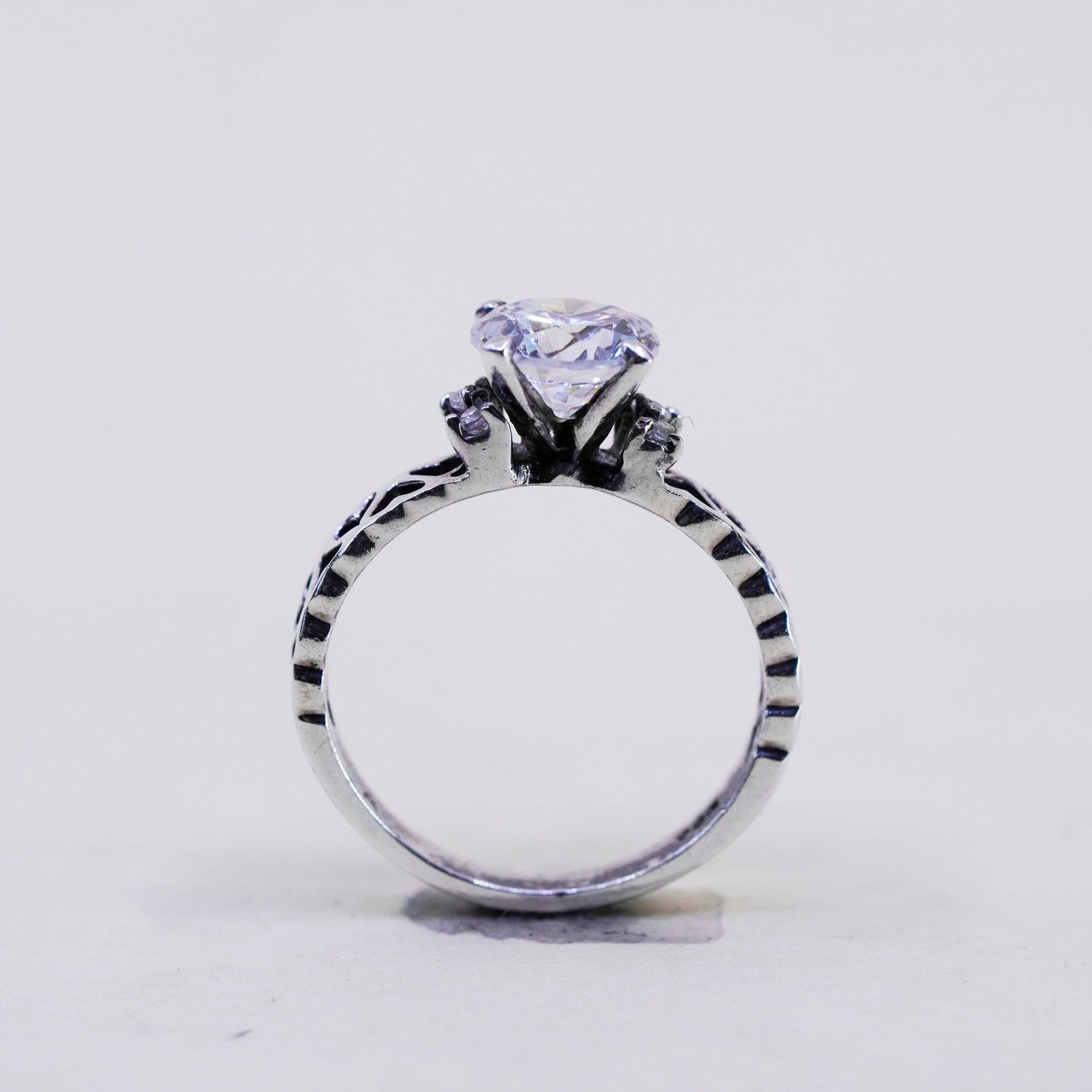 Size 5.25, vintage Sterling 925 silver Statement ring w/ Cz and heart around