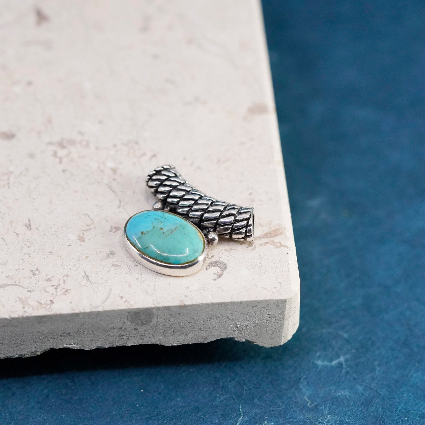 Vintage Sterling 925 silver handmade pendant with oval turquoise
