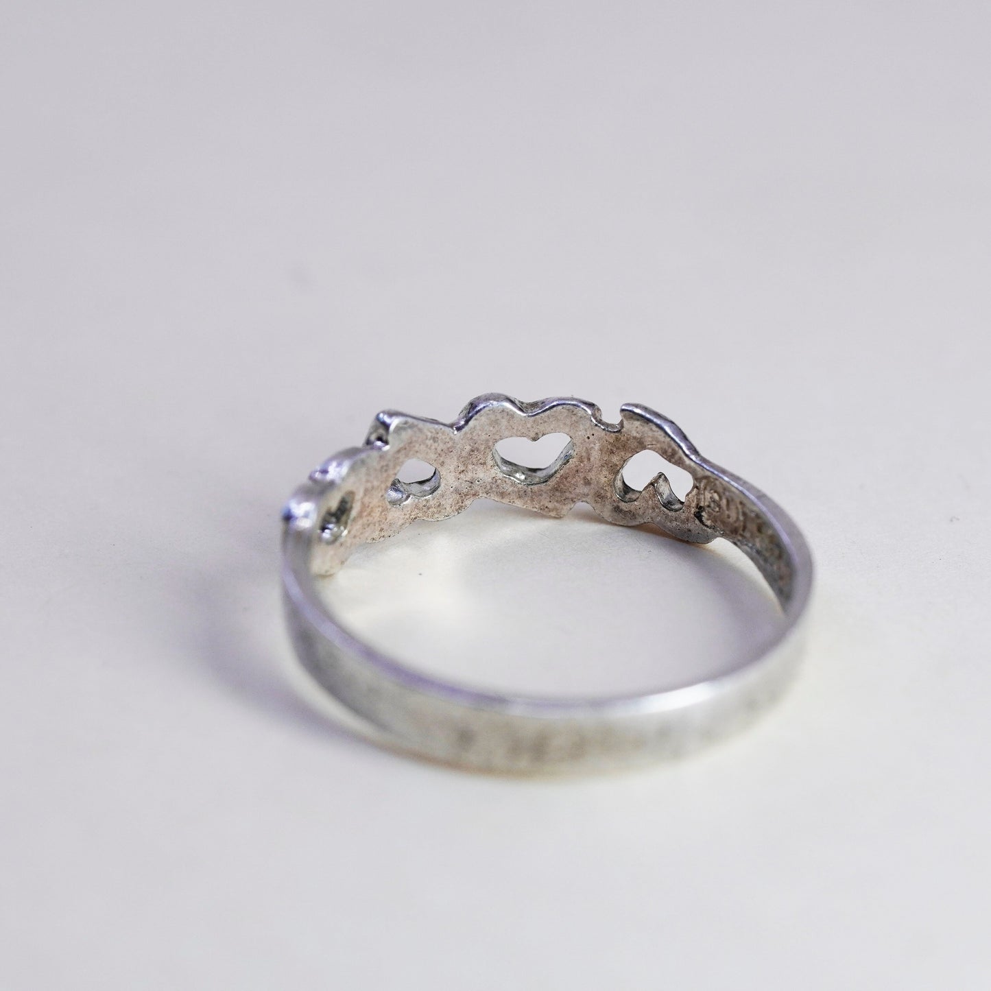 Size 7.25, vintage Sterling silver handmade band ring with heart, 925 band