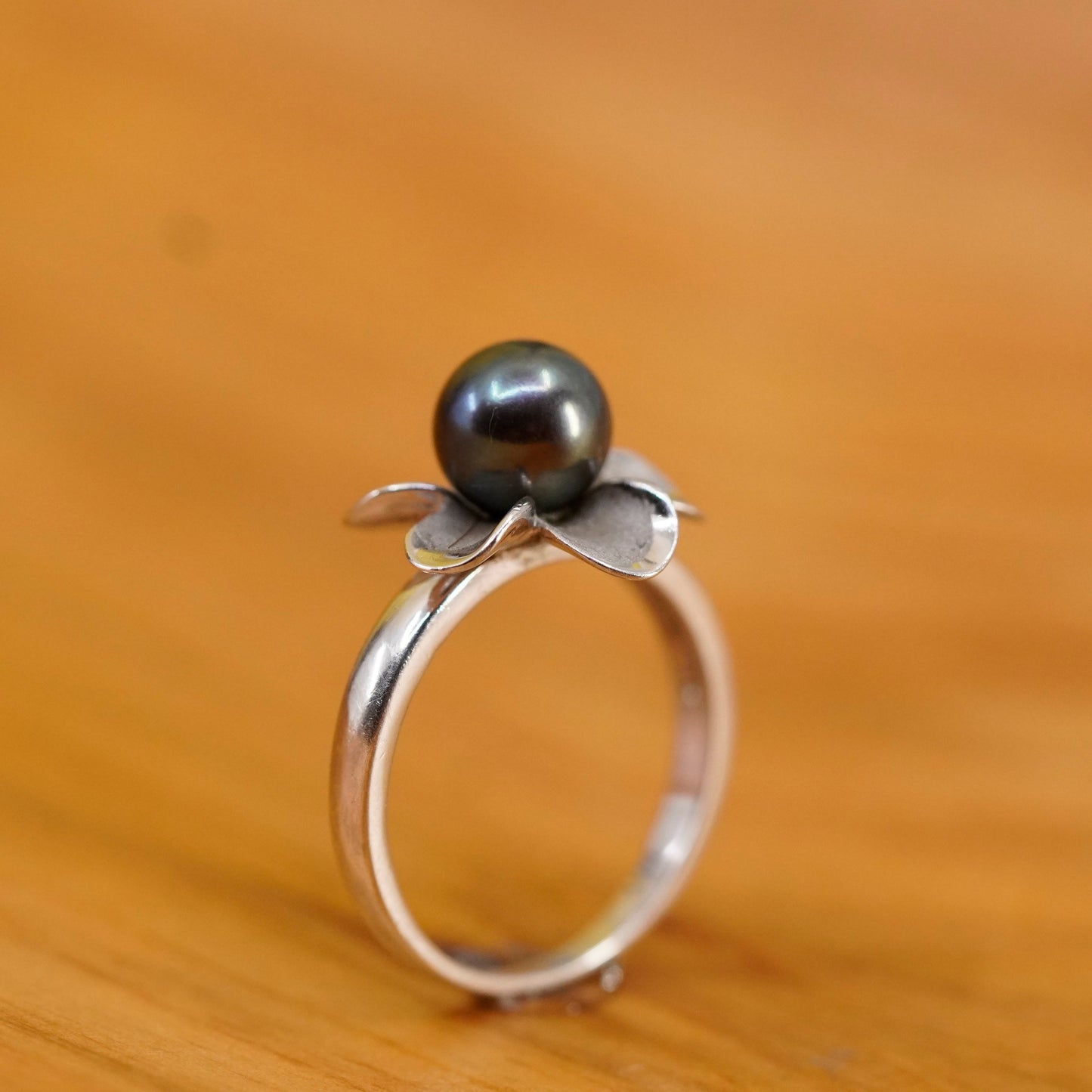Size 7, vintage Sterling 925 silver handmade plumeria flower Ring black pearl