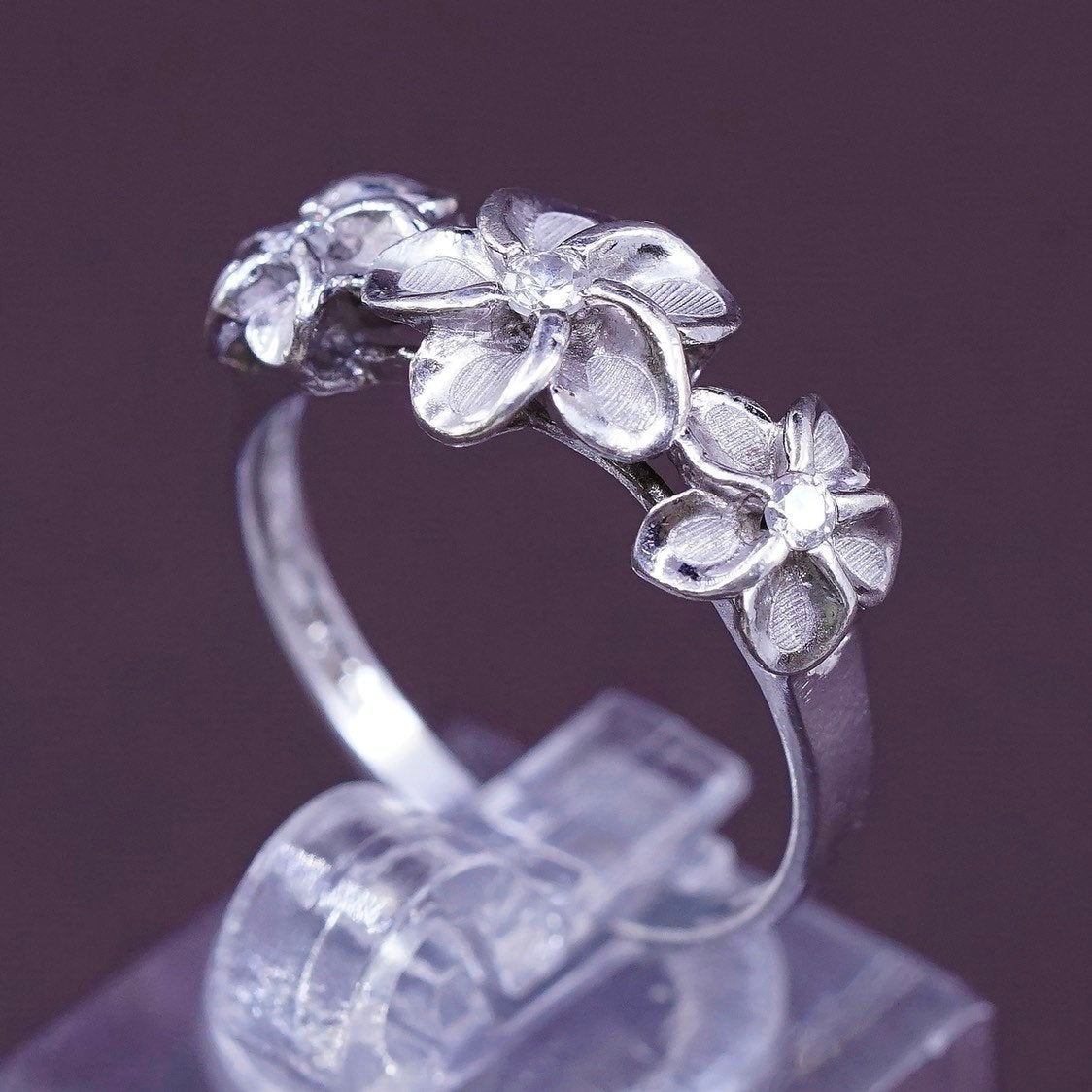 sz 8.25, vtg Sterling silver flower ring, modern 925 silver with Cz
