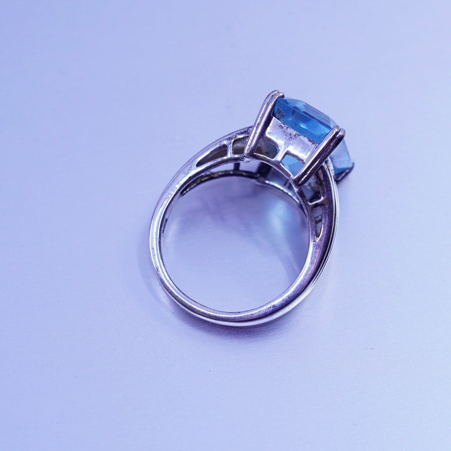Size 7.25, vintage Sterling 925 silver handmade band ring with topaz