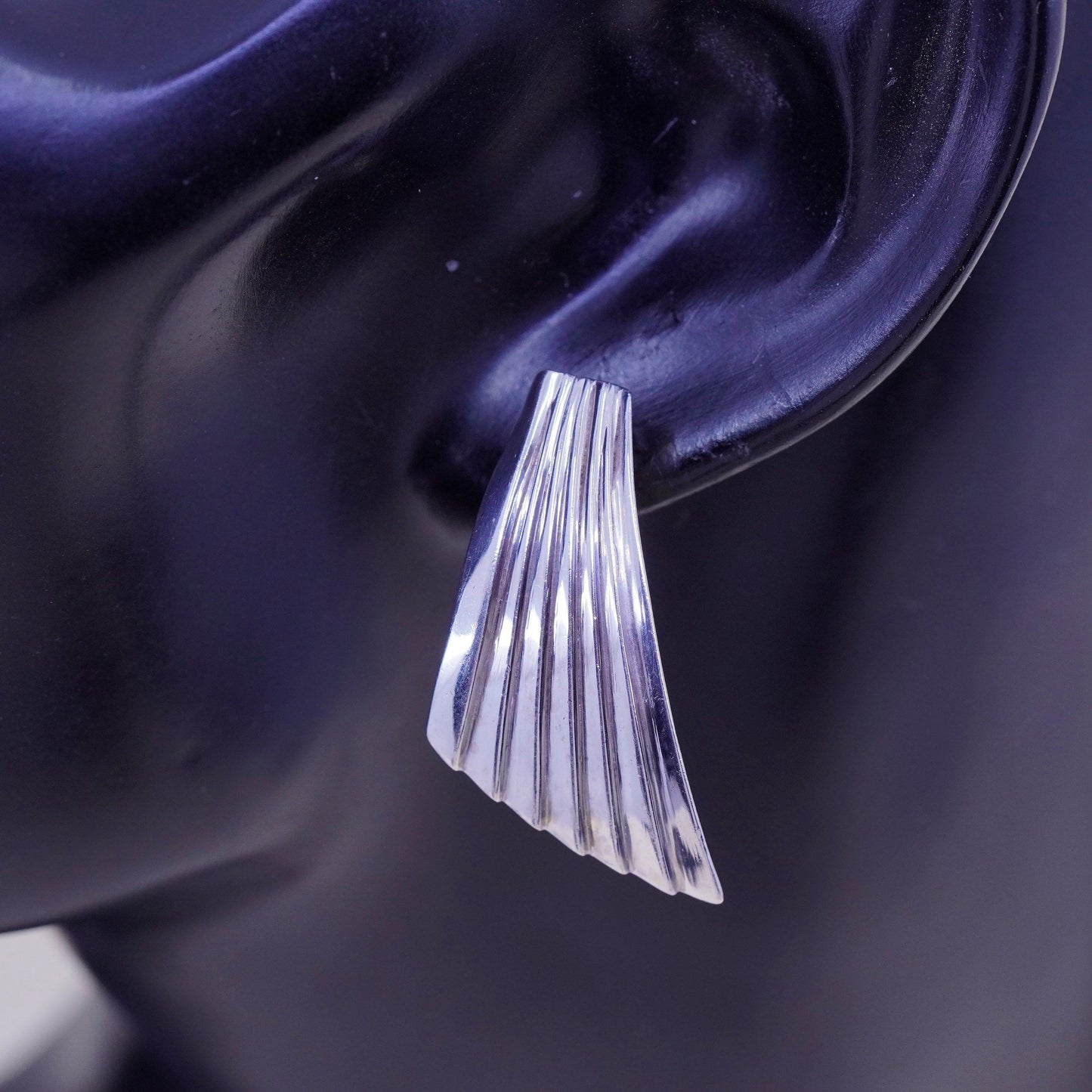 Vintage Ribbed Sterling silver Earrings, 925 wings studs