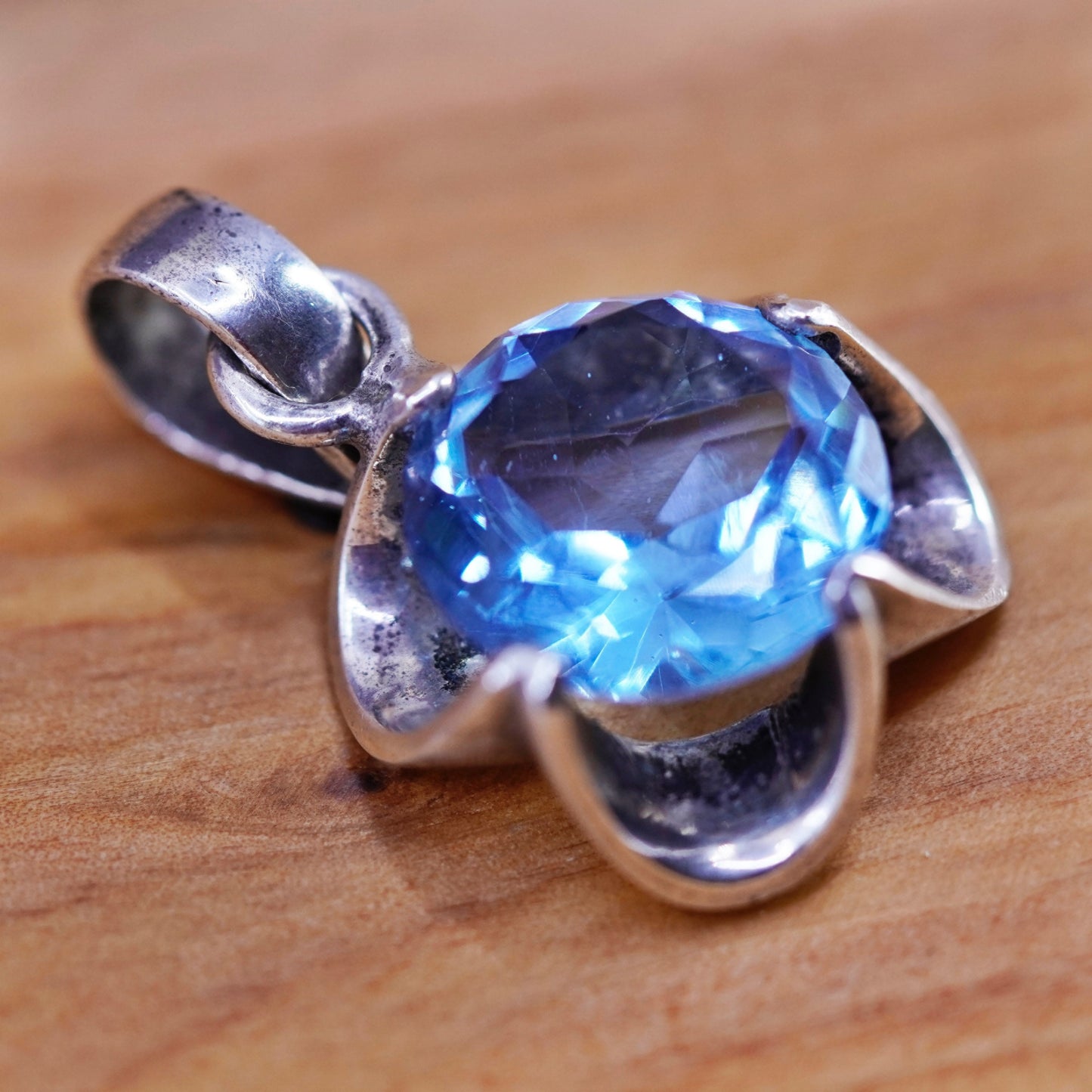 Vintage Sterling 925 silver handmade flower pendant with blue topaz