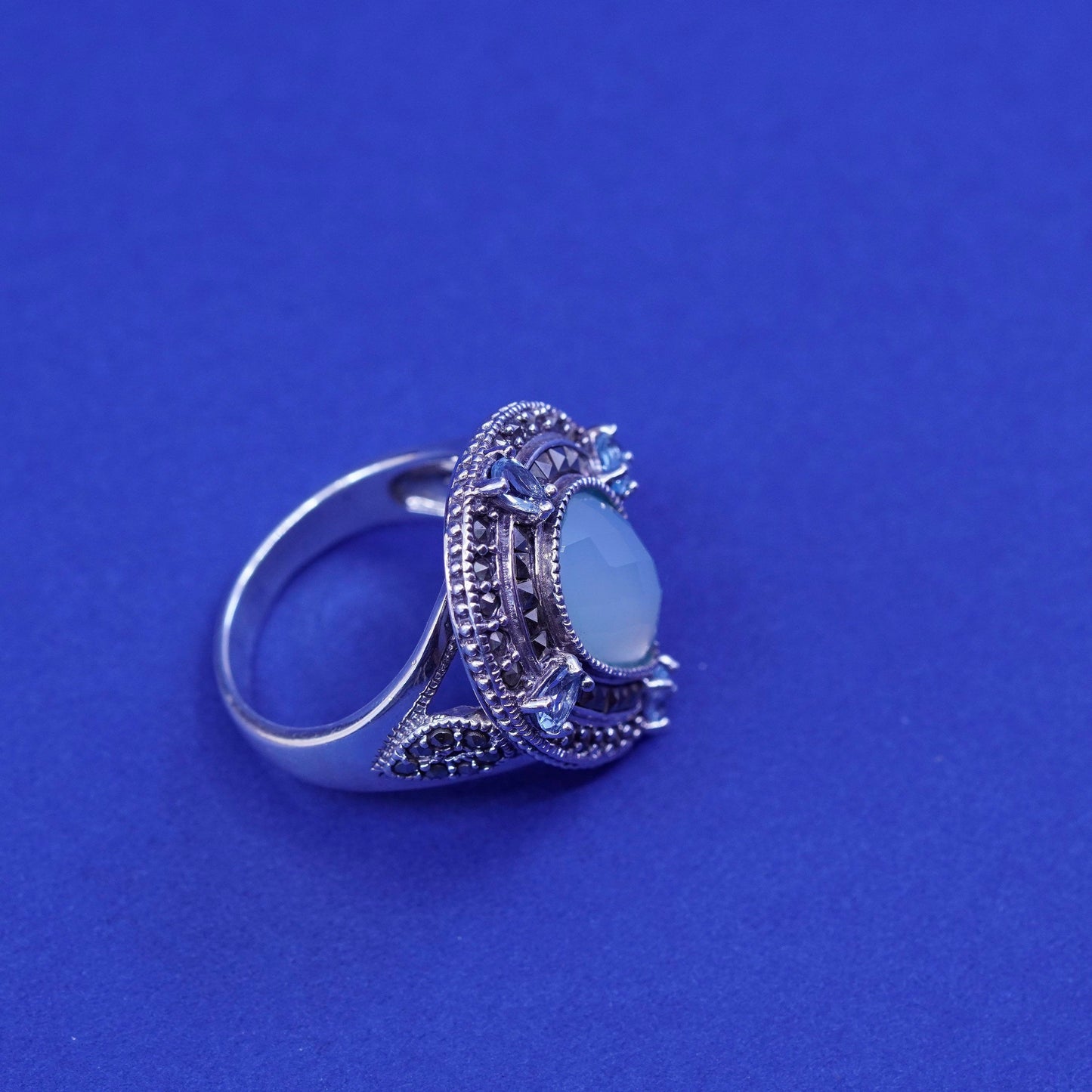 sz10, vtg 925 Sterling 925 Silver teardrop Chalcedony Cocktail Ring Marcasite