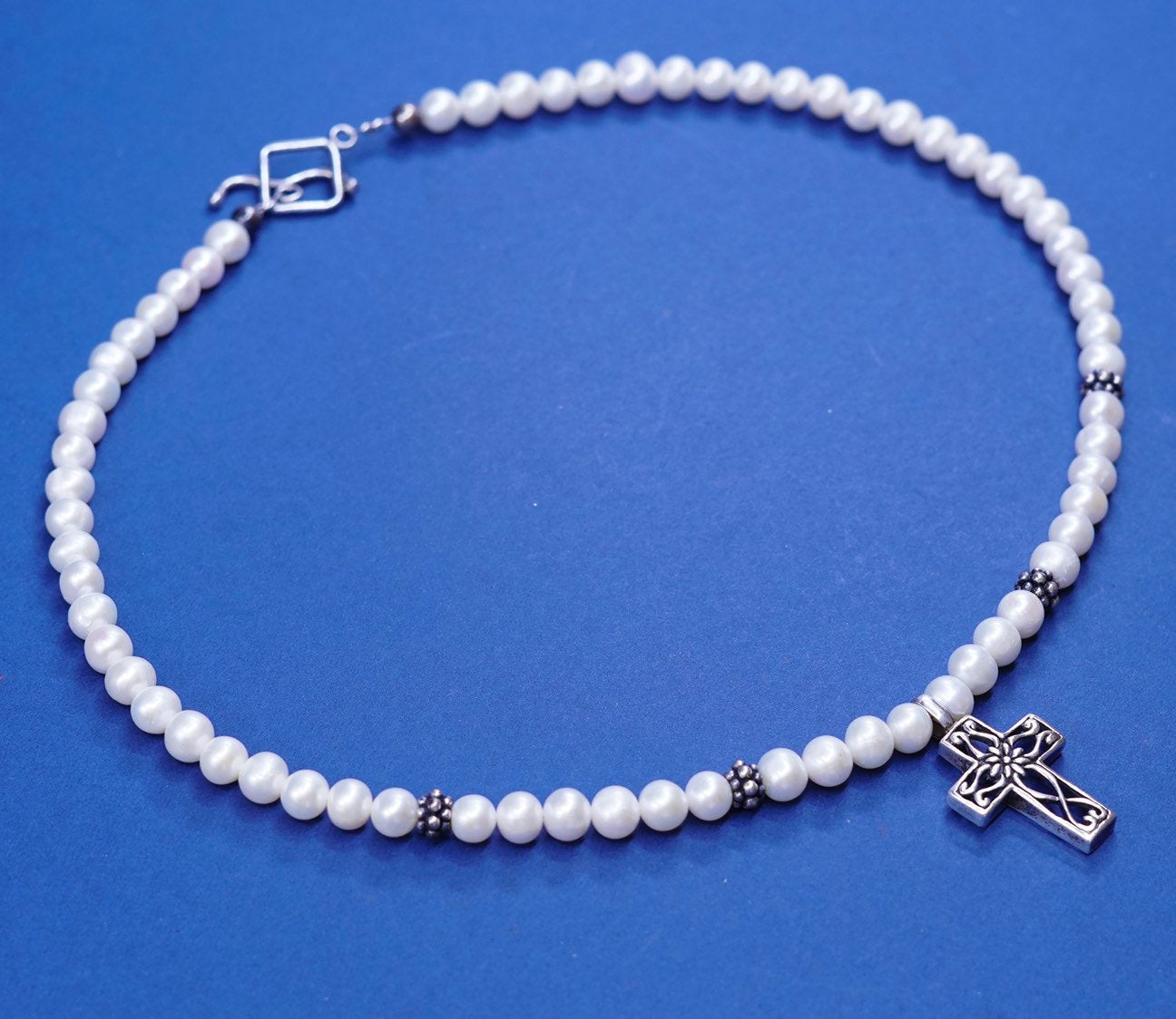 18", vtg Sterling silver handmade necklace, 925 cross pendant and pearl beads