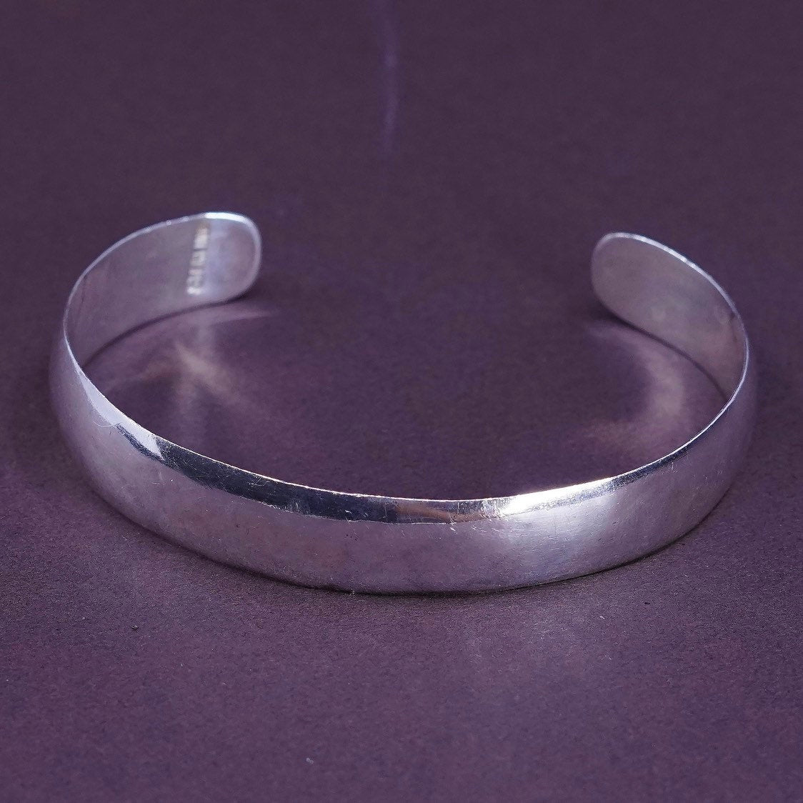 6.5", vtg Southwestern sterling silver handmade bracelet, hammered 925 cuff